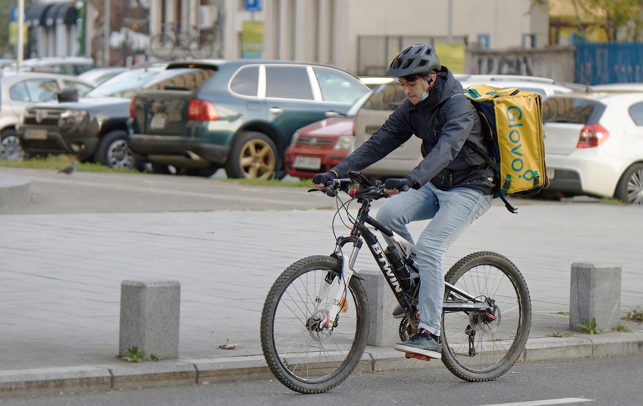 discover reliable and efficient courier services to ensure your packages are delivered on time, every time. our professional team is dedicated to providing fast, secure, and affordable shipping solutions for all your delivery needs.