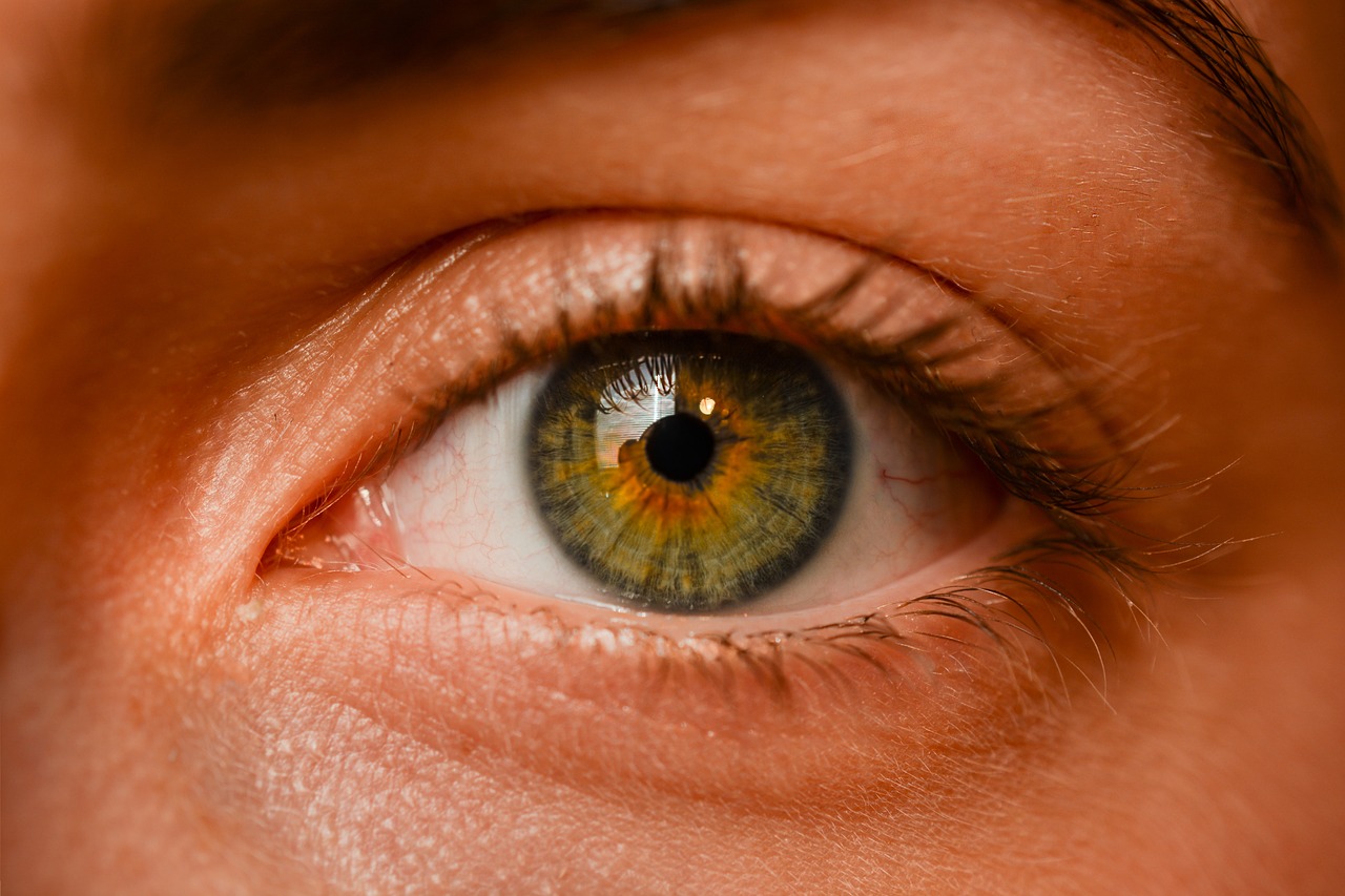 discover effective solutions for dry eye relief. learn about symptoms, causes, and treatments to help you find comfort and restore hydration to your eyes.